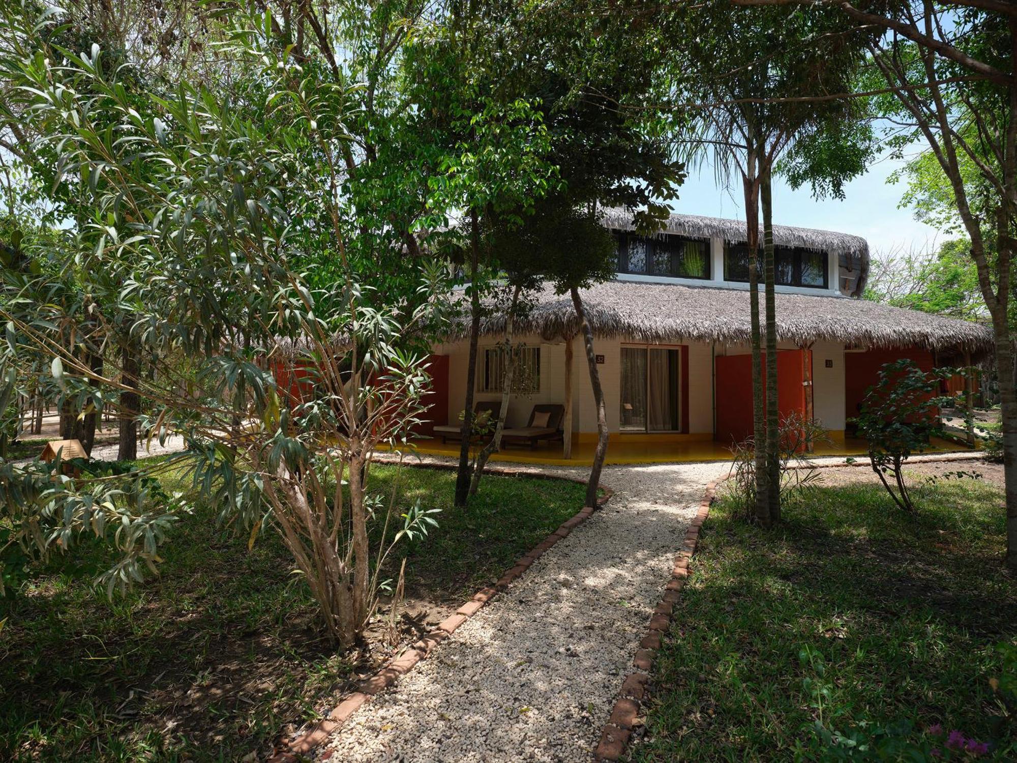 מאהאג'נגה Antsanitia Resort מראה חיצוני תמונה